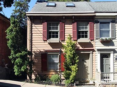 (Franklin Street)